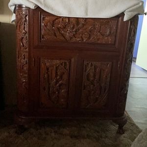 Oriental handcrafted dry bar